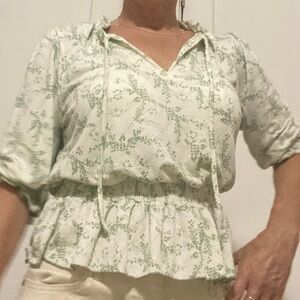 Green Floral Print Blouse with Drawstring